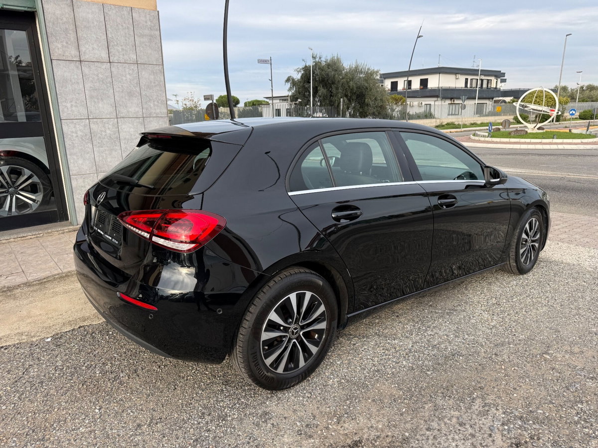 Mercedes-Benz Classe A 180 d Automatic Business (7)