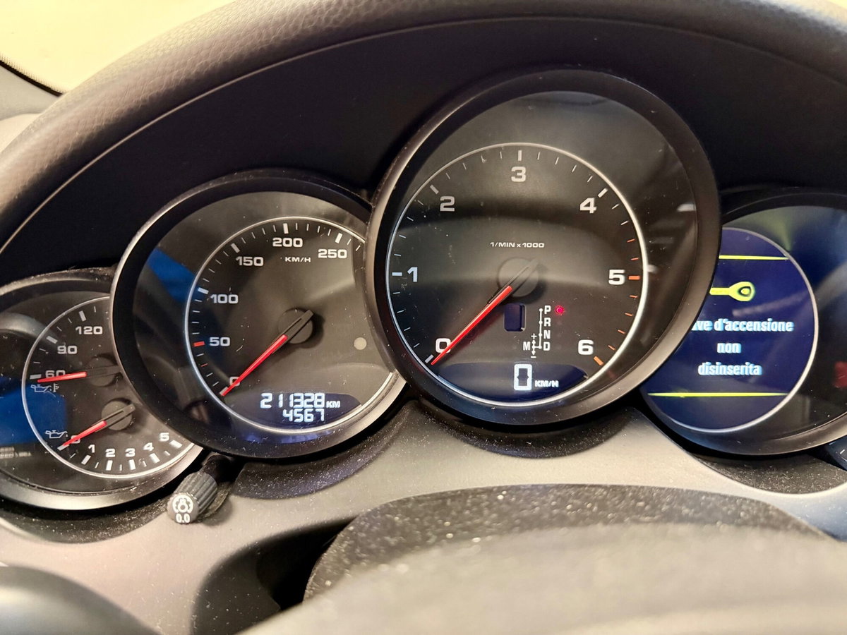 Porsche Cayenne 3.0 Diesel (13)