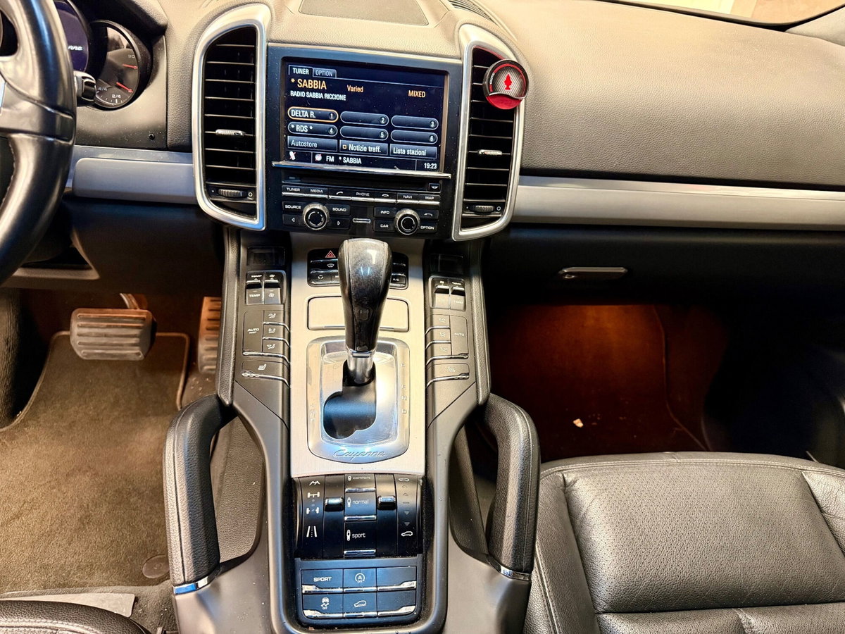 Porsche Cayenne 3.0 Diesel (15)