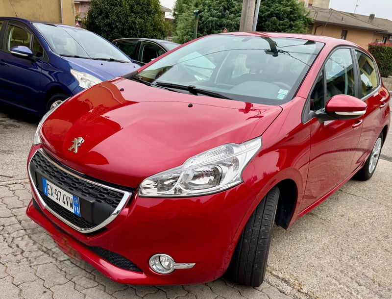 Peugeot 208 HDi 68 CV 5 porte Allure