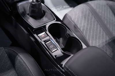 Peugeot 2008 1.2 puretech Allure s&s 100cv (16)