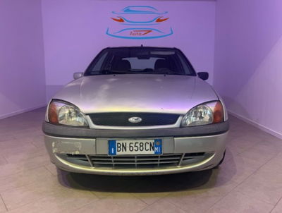 Ford Fiesta 1.2i 16V cat 5 porte Ghia