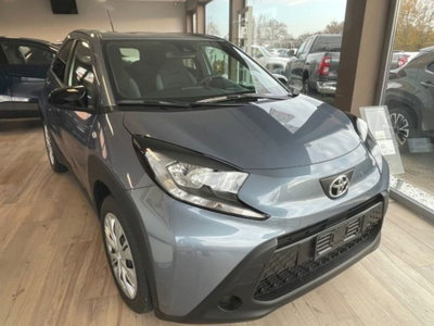 Toyota Aygo X 1.0 VVT-i 72 CV 5p. Undercover S-CVT (2)