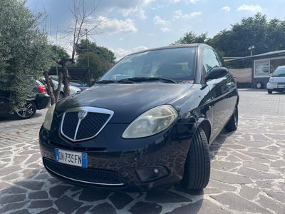 Lancia Ypsilon 1.2 Argento usata