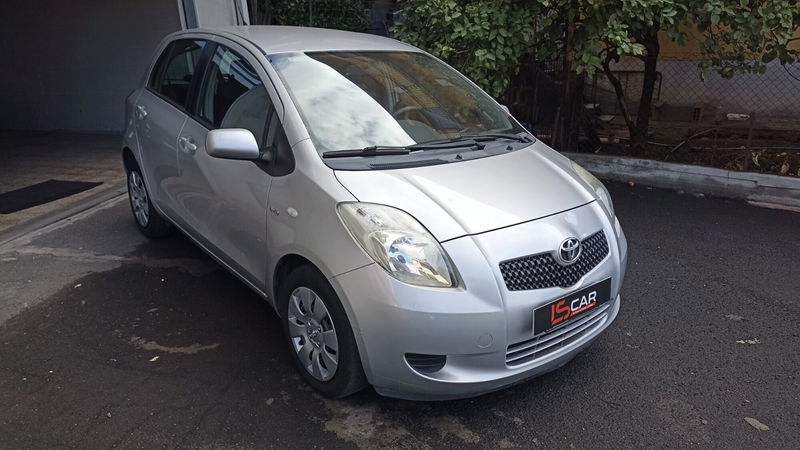 Toyota Yaris 1.D-4D DPF 5 porte M-MT Sol