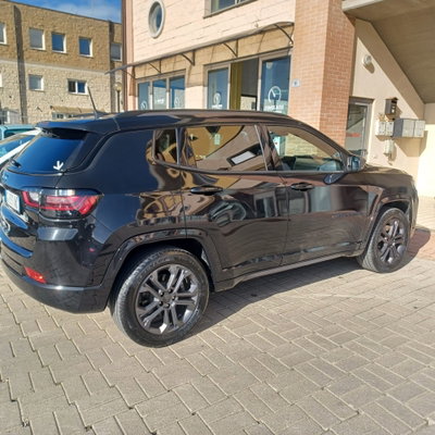Jeep Compass 1.3 T4 190CV PHEV AT6 4xe Limited (2)