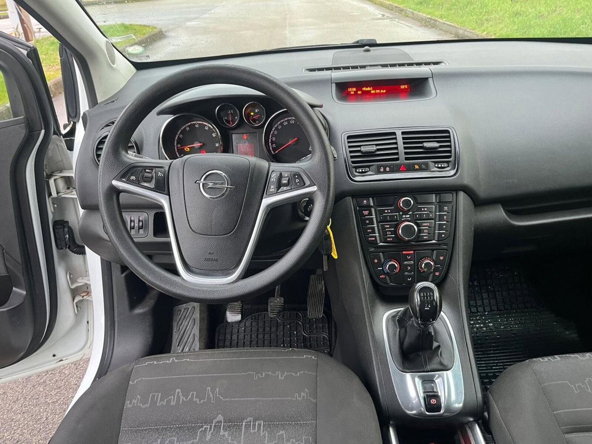 Opel Meriva 1.4 100CV Cosmo (12)