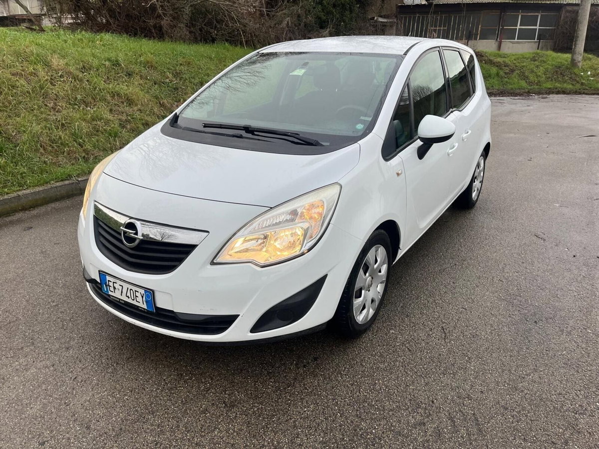 Opel Meriva 1.4 100CV Cosmo (4)