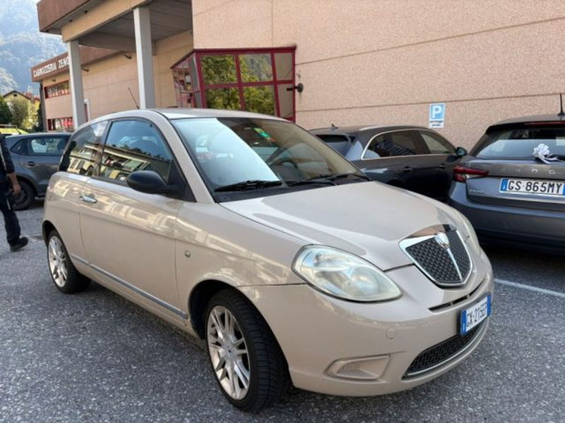 Lancia Ypsilon 1.3 MJT 90 CV Oro