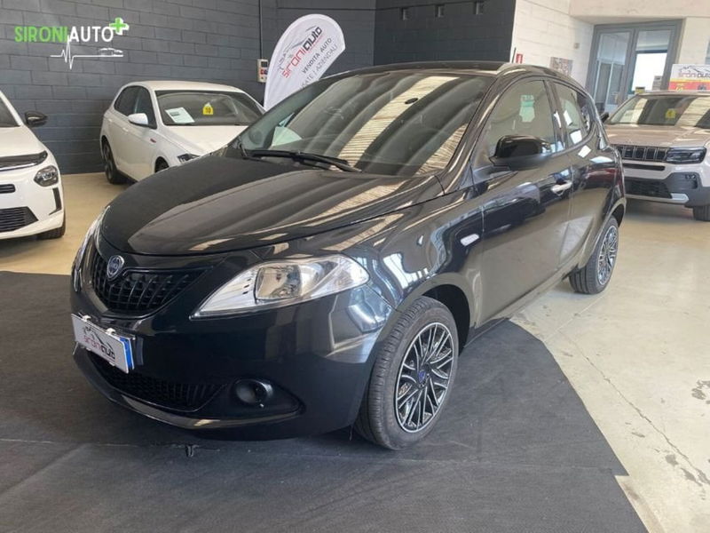 Lancia Ypsilon 1.0 FireFly 5 porte S&S Hybrid Gold Plus