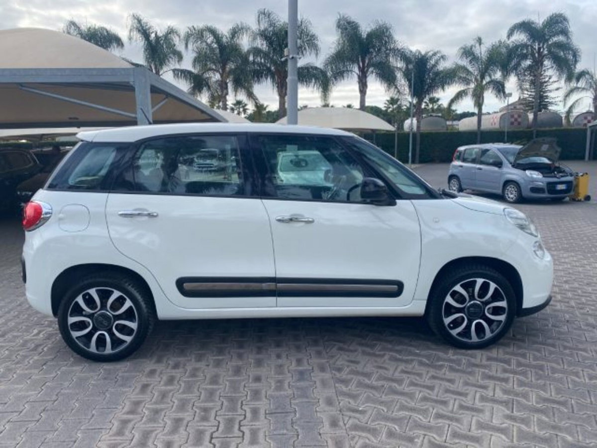 Fiat 500L 0.9 TwinAir Turbo Natural Power Lounge (16)