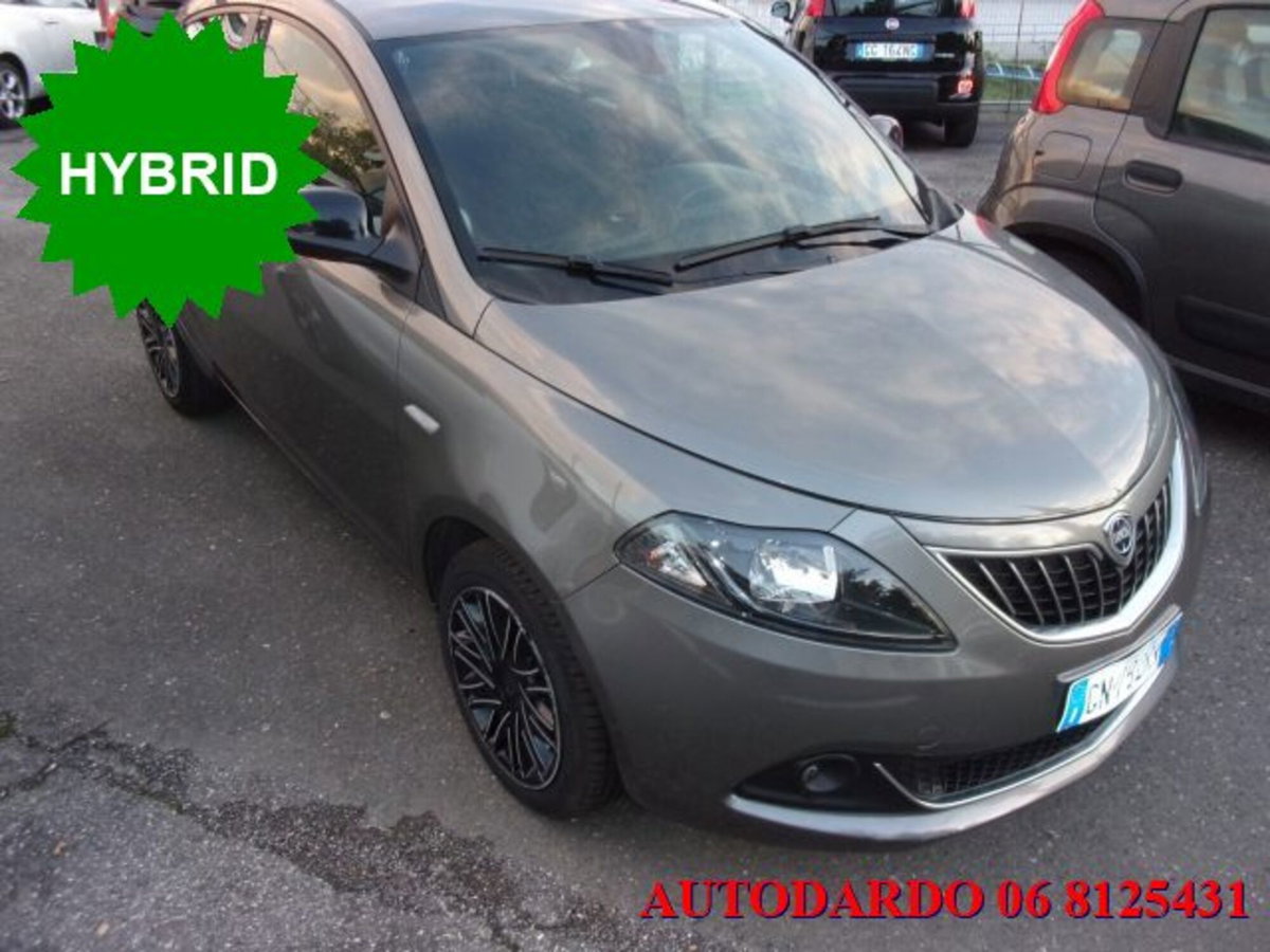 Lancia Ypsilon 1.0 FireFly 5 porte S&S Hybrid Ecochic Gold (11)