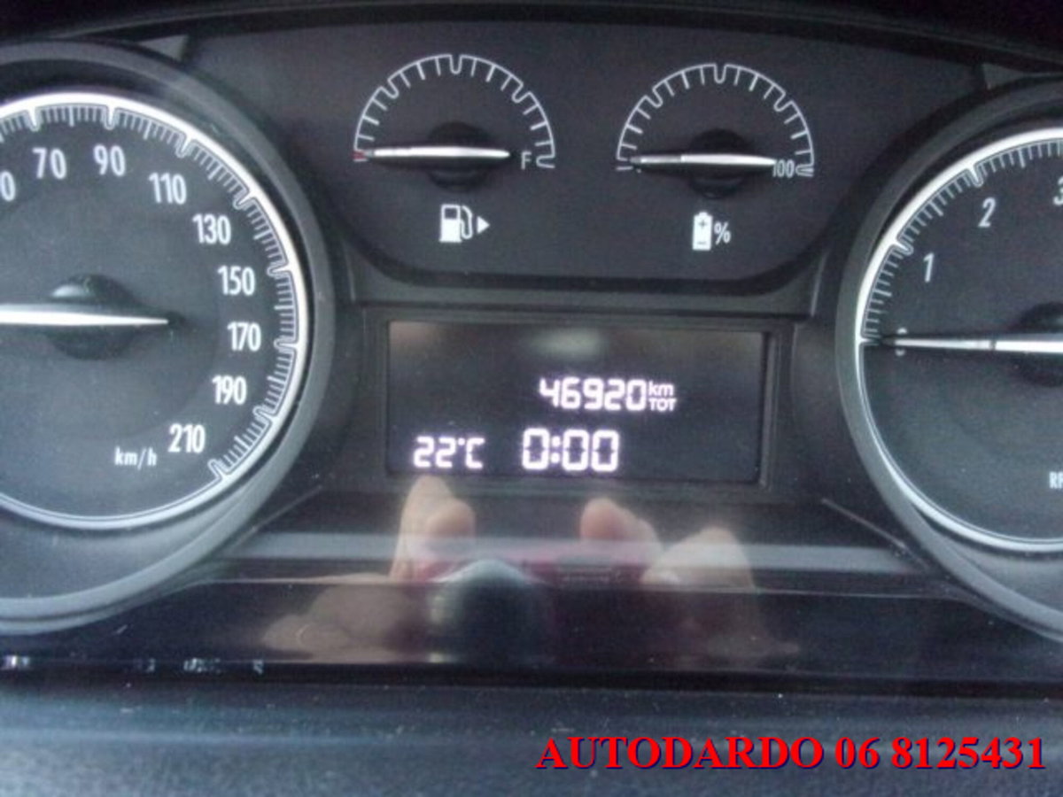 Lancia Ypsilon 1.0 FireFly 5 porte S&S Hybrid Ecochic Gold (13)