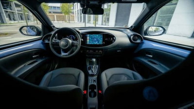 Toyota Aygo X 1.5 hybrid e-cvt (14)