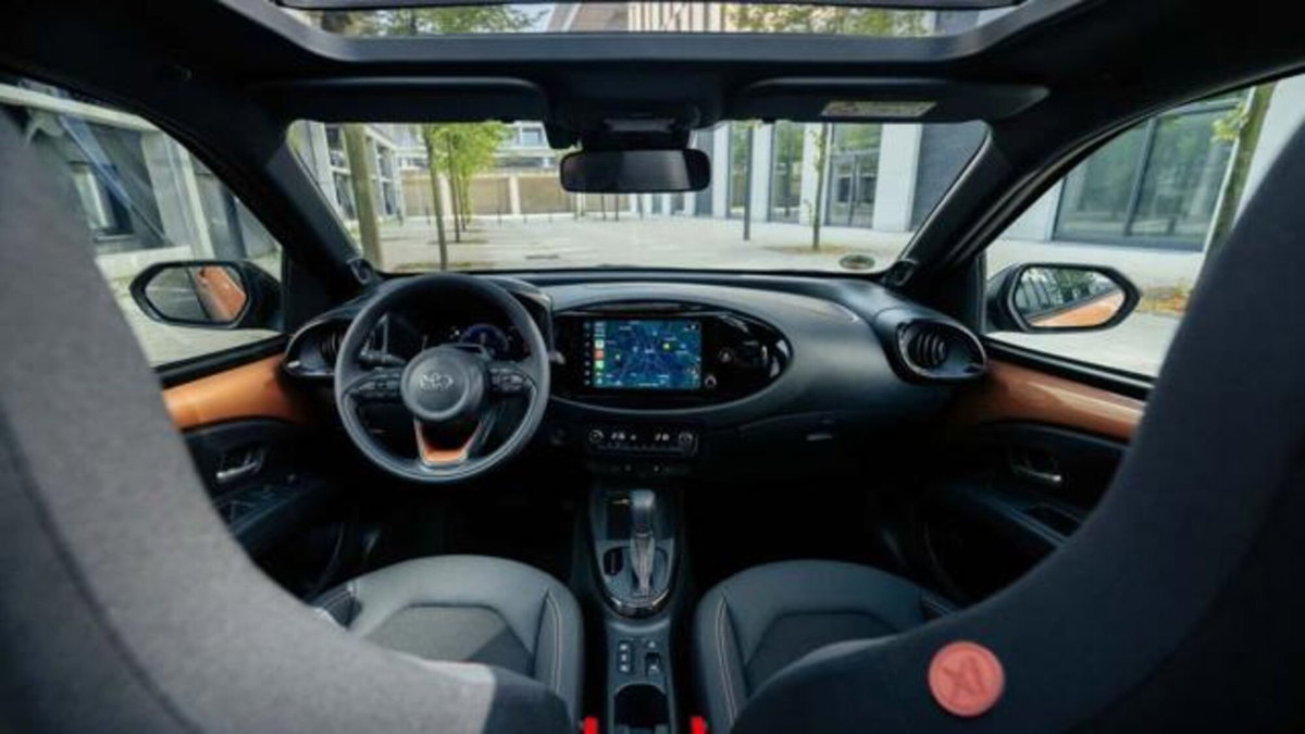 Toyota Aygo X 1.5 hybrid e-cvt (15)