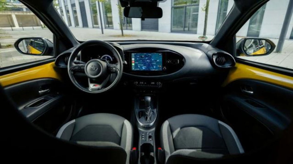 Toyota Aygo X 1.5 hybrid GR Sport e-cvt (16)
