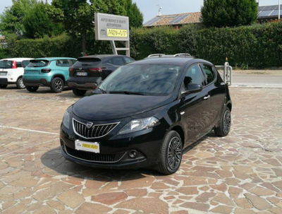 Lancia Ypsilon 1.0 FireFly 5 porte S&S Hybrid Gold Plus usata