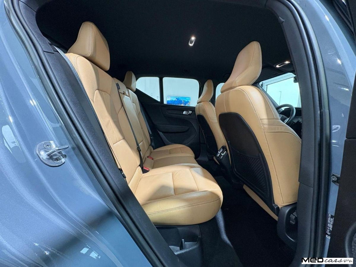 Volvo XC40 B4 AWD Geartronic Inscription (7)