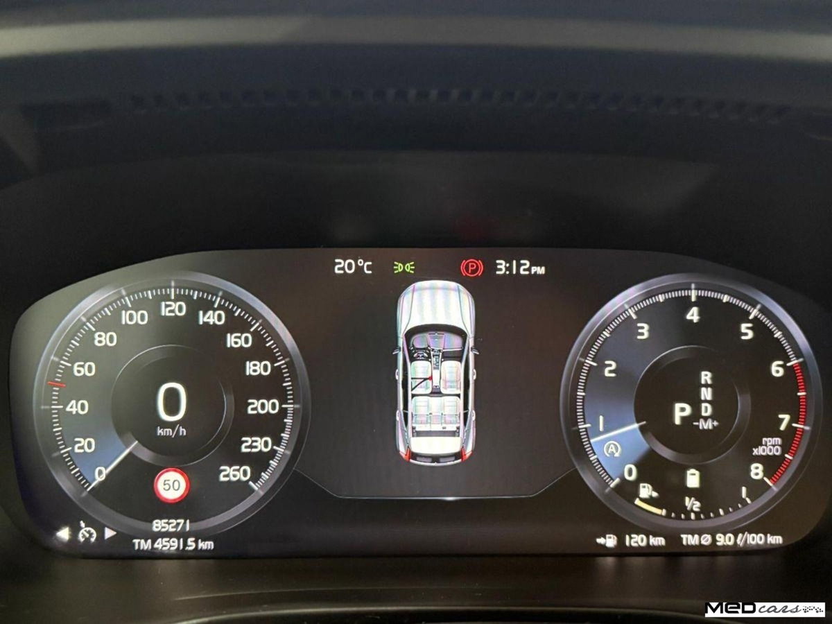 Volvo XC40 B4 AWD Geartronic Inscription (12)