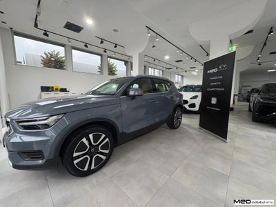 Volvo XC40 B4 AWD Geartronic Inscription (2)