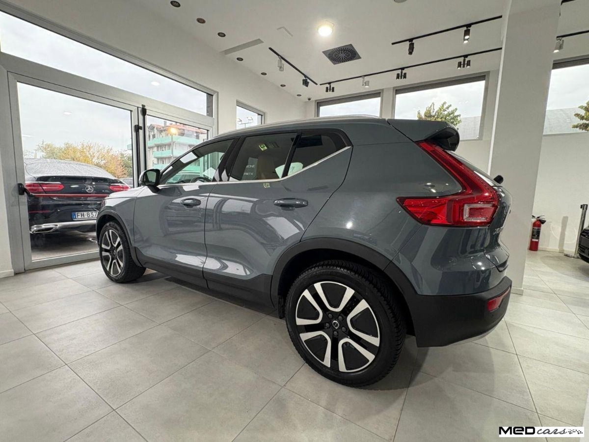 Volvo XC40 B4 AWD Geartronic Inscription (2)