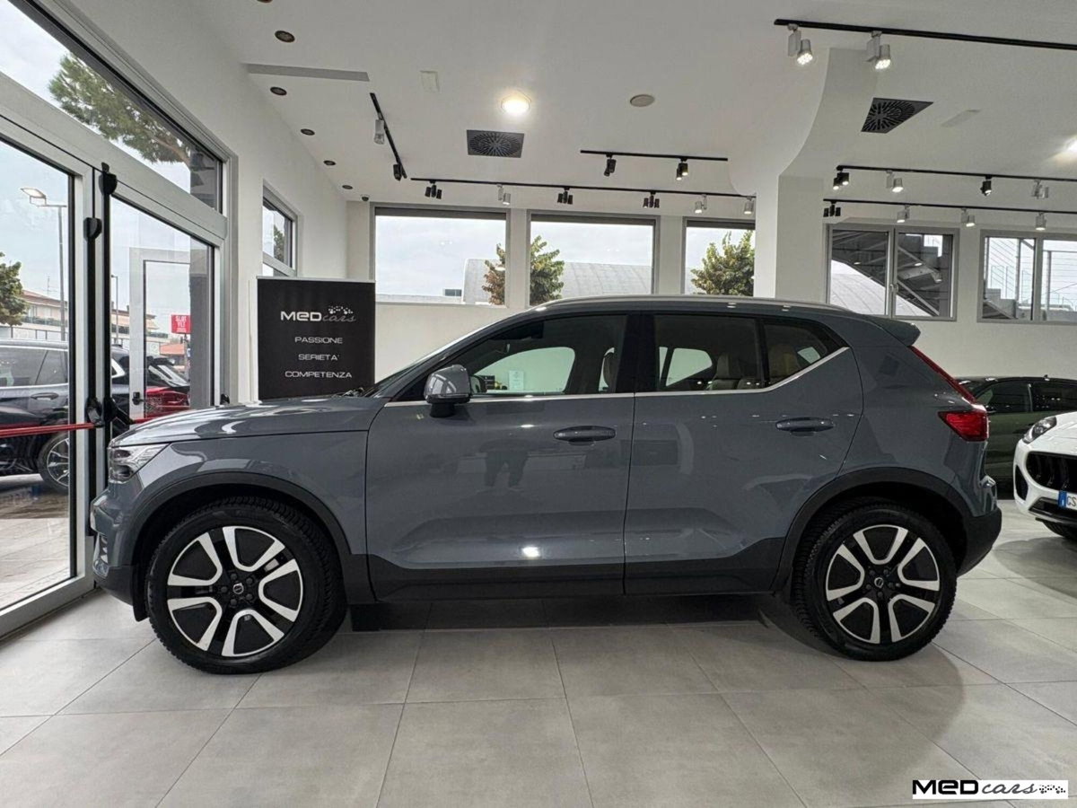 Volvo XC40 B4 AWD Geartronic Inscription (3)