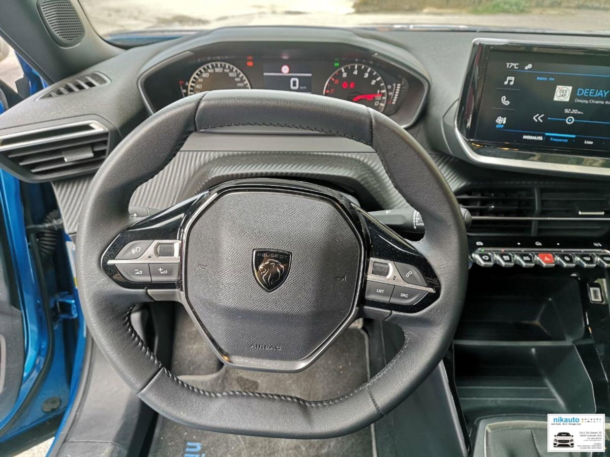 Peugeot 2008 PureTech 100 S&S Active (12)