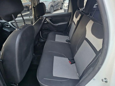 Dacia Duster 1.5 dCi 110CV 4x2 Ambiance (8)
