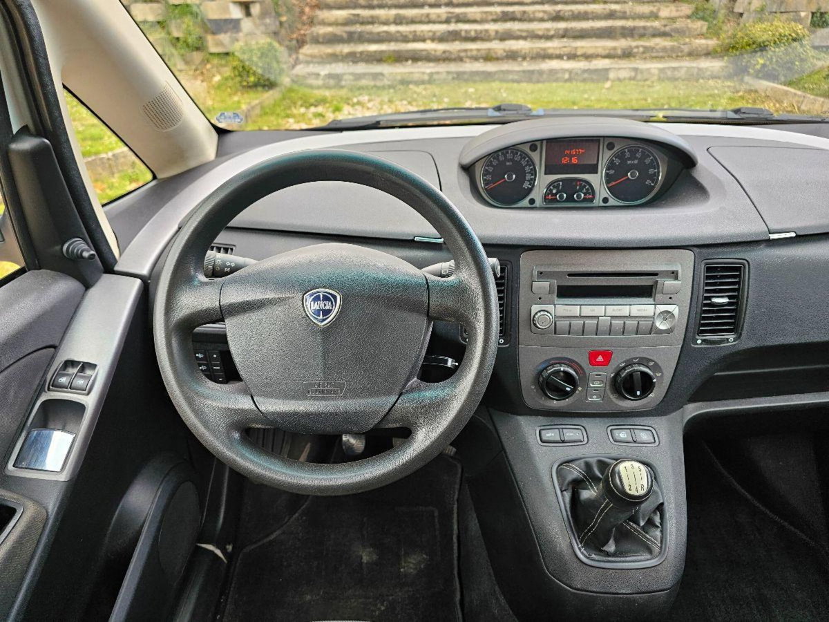 Lancia Musa 1.3 Mjt 95 CV 5th Avenue (12)