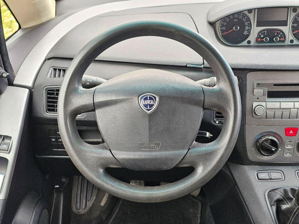 Lancia Musa 1.3 Mjt 95 CV 5th Avenue (13)