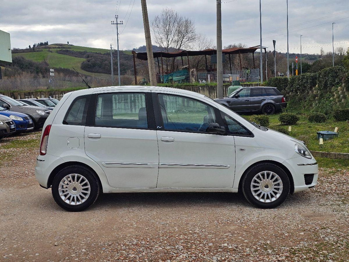 Lancia Musa 1.3 Mjt 95 CV 5th Avenue (7)