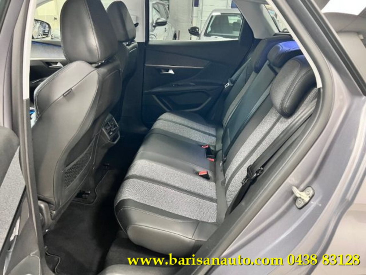 Peugeot 3008 PureTech Turbo 130 S&S Allure Pack (6)