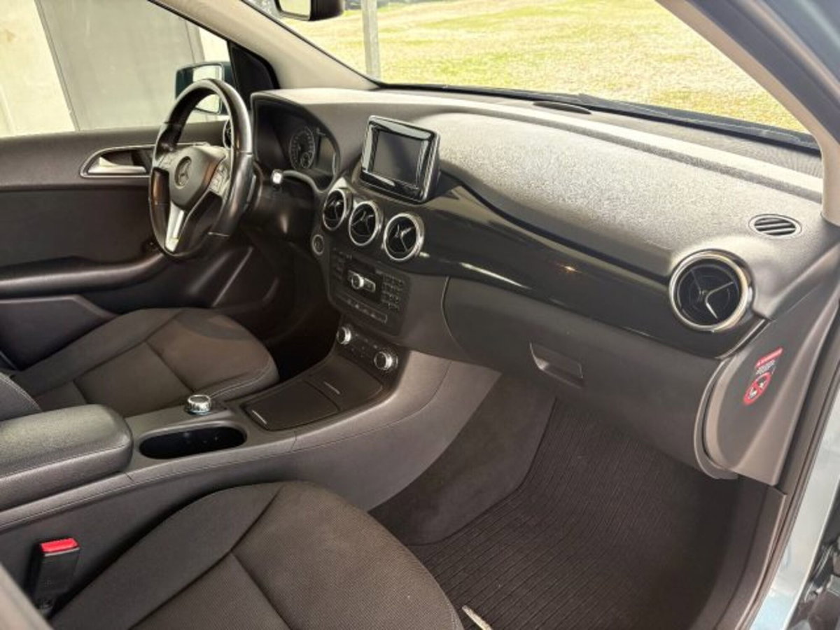 Mercedes-Benz Classe B 220 Automatic 4Matic Executive (5)