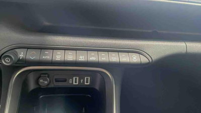 Jeep Avenger 1.2 turbo Summit fwd 100cv (11)