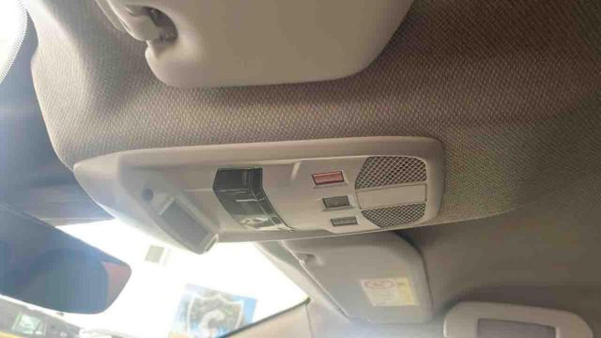 Jeep Avenger 1.2 turbo Summit fwd 100cv (12)