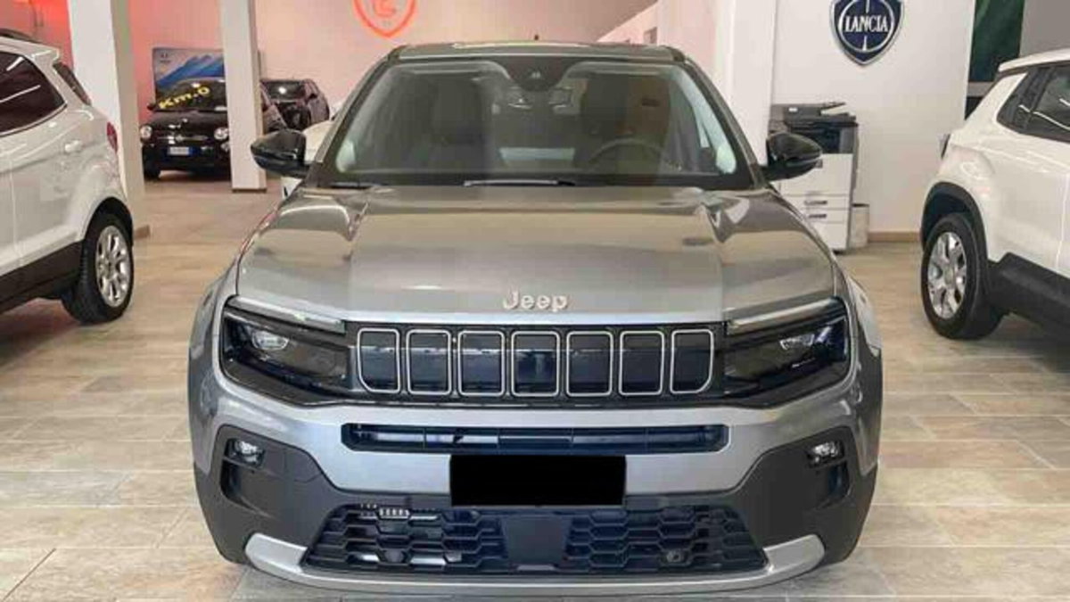 Jeep Avenger 1.2 turbo Summit fwd 100cv (2)