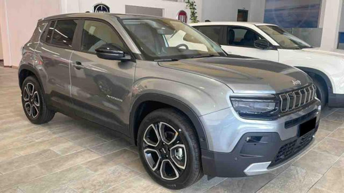 Jeep Avenger 1.2 turbo Summit fwd 100cv (3)