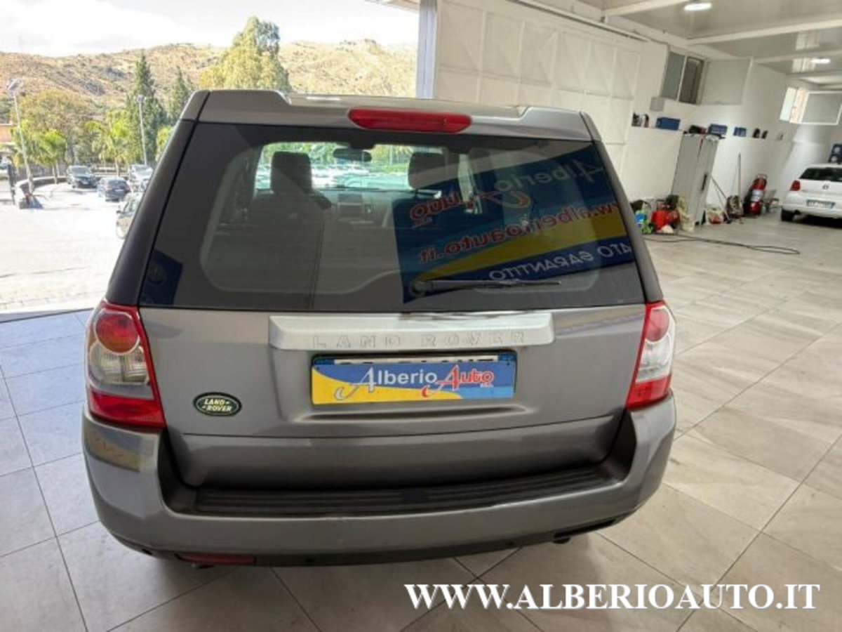 Land Rover Freelander 2.2 TD4 S.W. E (6)