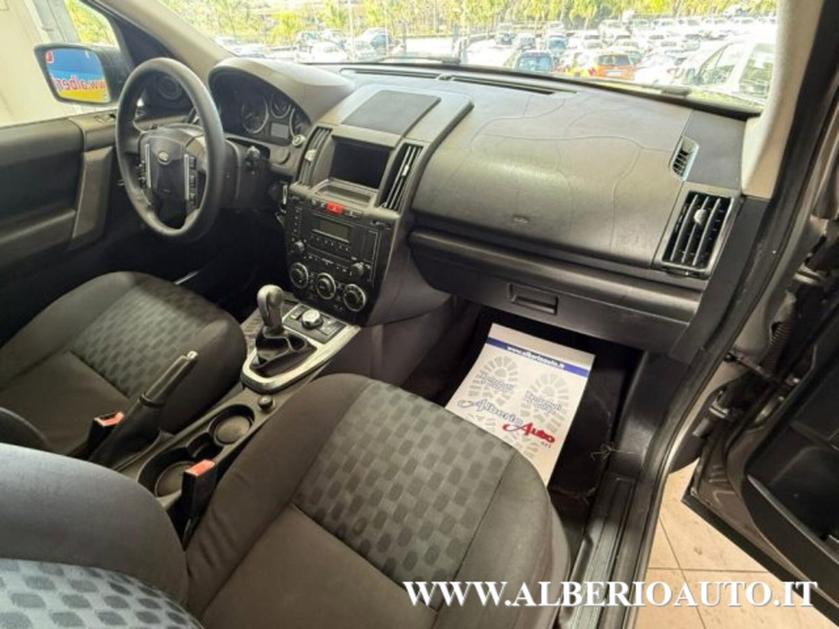 Land Rover Freelander 2.2 TD4 S.W. E (7)