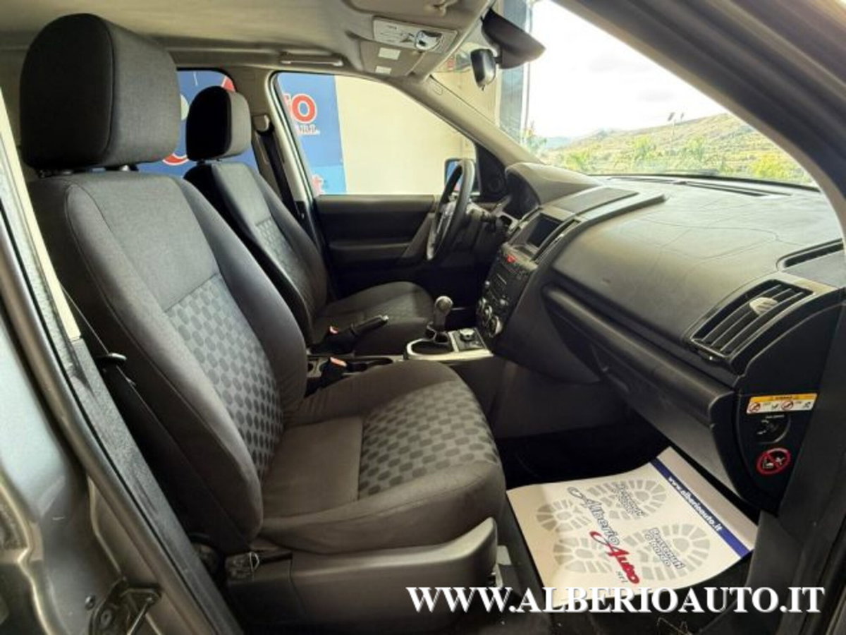 Land Rover Freelander 2.2 TD4 S.W. E (9)