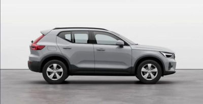 Volvo XC40 B3 automatico Essential N1 nuova