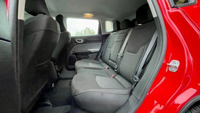 Jeep Compass 1.6 Multijet II 2WD Business (11)