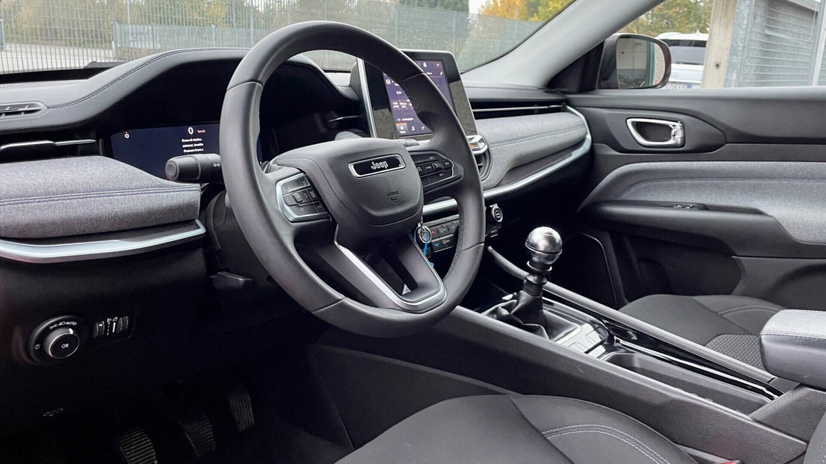 Jeep Compass 1.6 Multijet II 2WD Business (16)