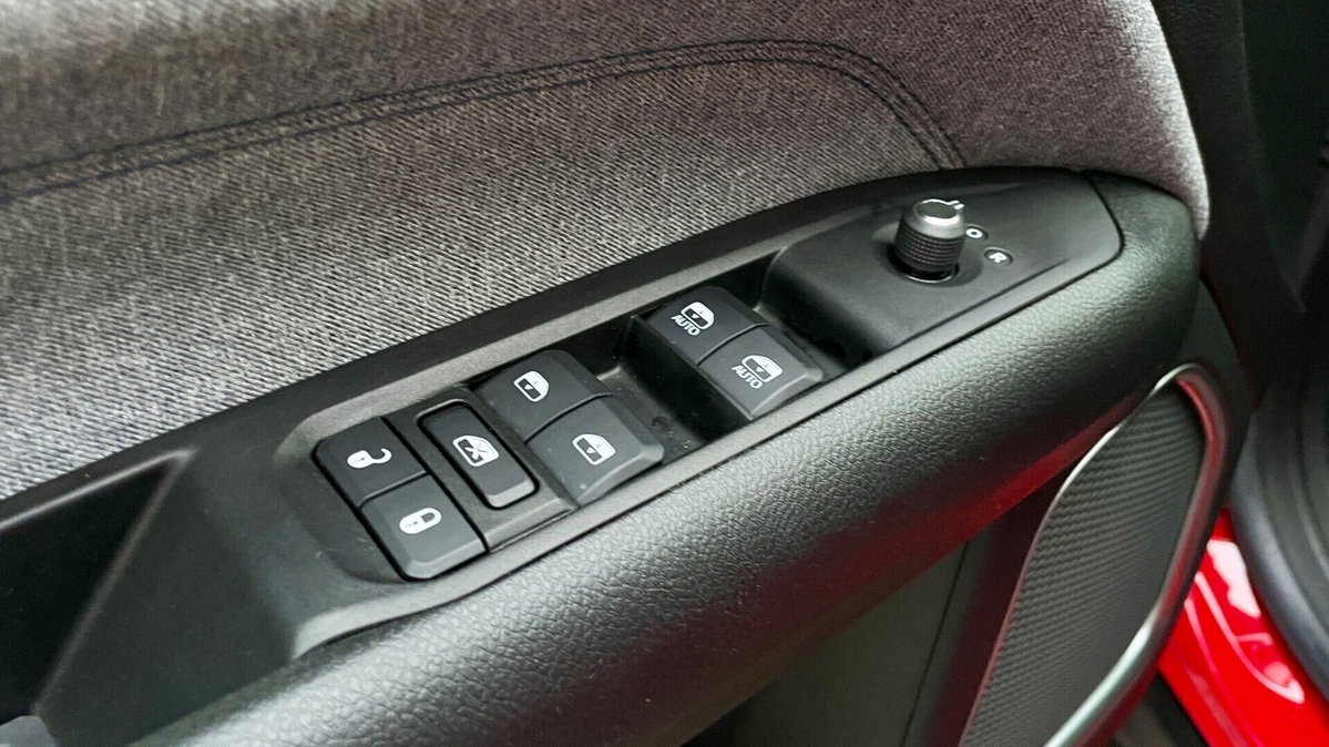 Jeep Compass 1.6 Multijet II 2WD Business (19)