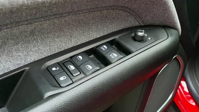 Jeep Compass 1.6 Multijet II 2WD Business (19)
