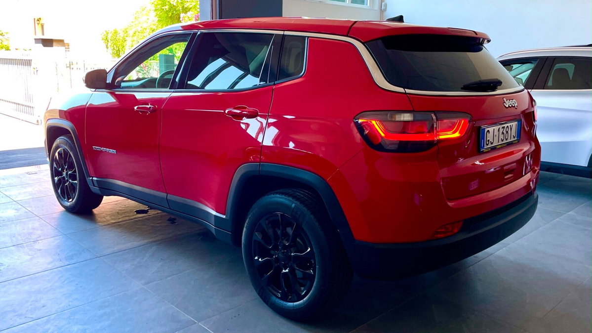 Jeep Compass 1.6 Multijet II 2WD Business (6)