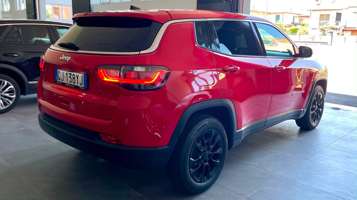 Jeep Compass 1.6 Multijet II 2WD Business (8)