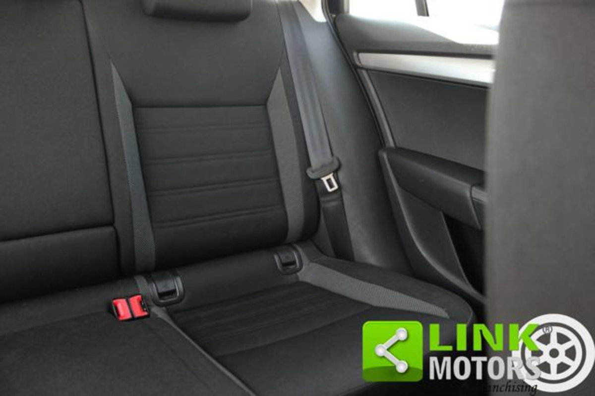 Skoda Octavia Station Wagon 1.6 TDI CR 115 CV DSG Wagon Executive (13)