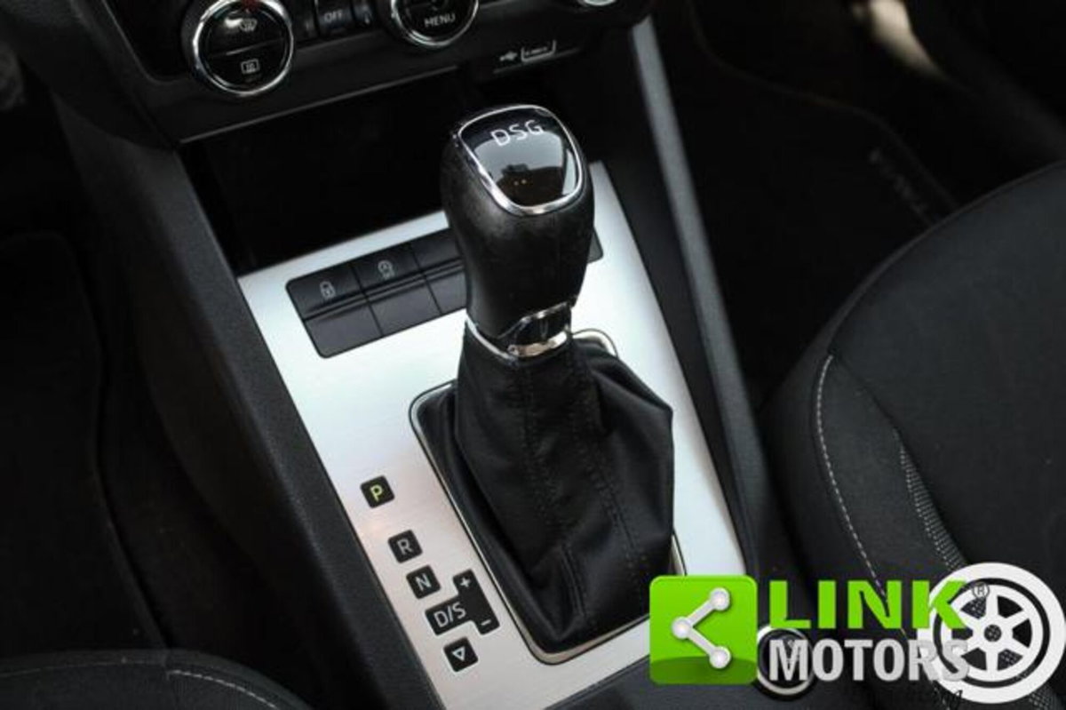 Skoda Octavia Station Wagon 1.6 TDI CR 115 CV DSG Wagon Executive (5)