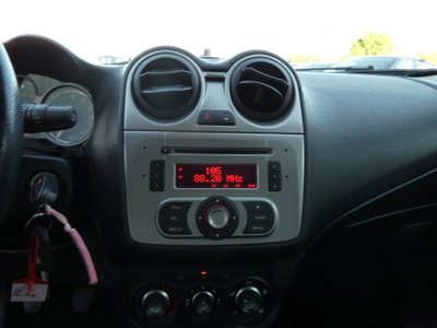 Alfa Romeo MiTo 1.4 T 120 CV GPL Distinctive (12)